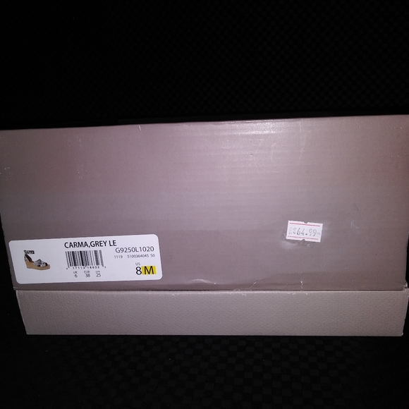 Heel - Picture 2 of 3